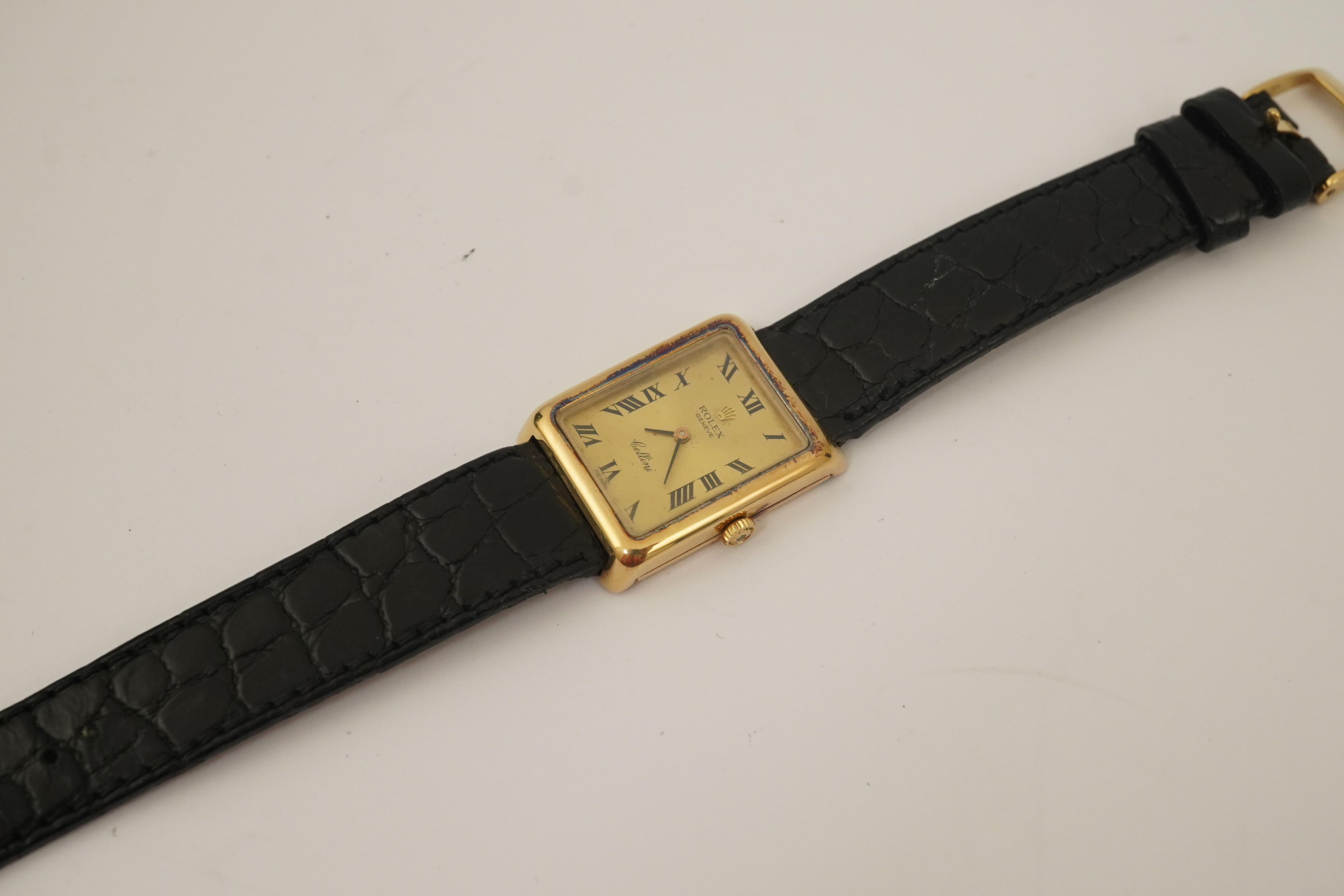 A gentleman's 18ct gold Rolex Cellini manual wind wrist watch